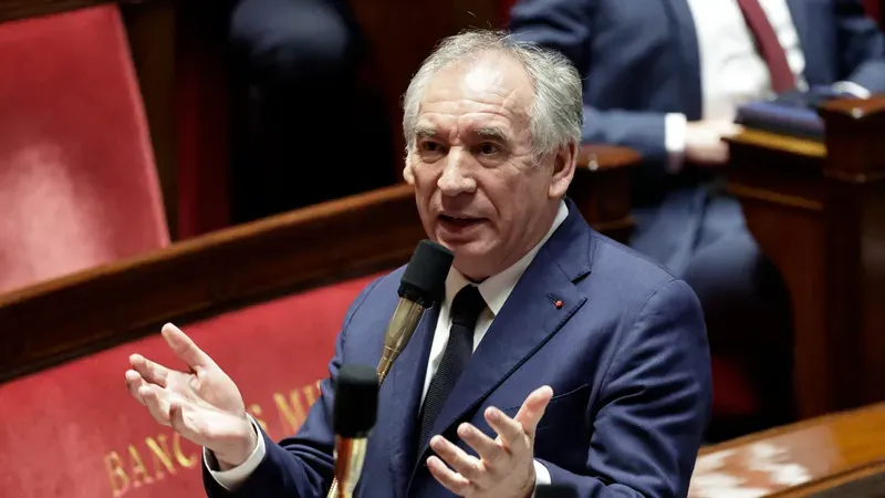 Francois-Bayrou-a-l-Assemblee-nationale-le-17-decembre-2024-1999071.webp